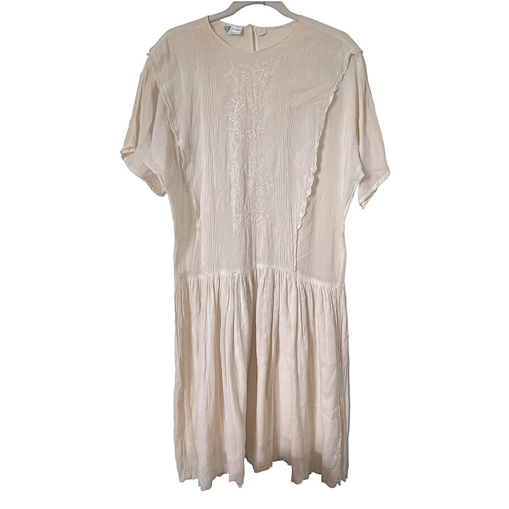 Vintage 100% Cotton Creamโ Tan Embroidered Babydoll Dress by Claude Bennett 8